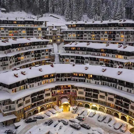 Luxe Grand Monastery In Apartmán