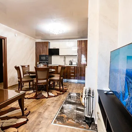 Luxe Grand Monastery In Apartment *